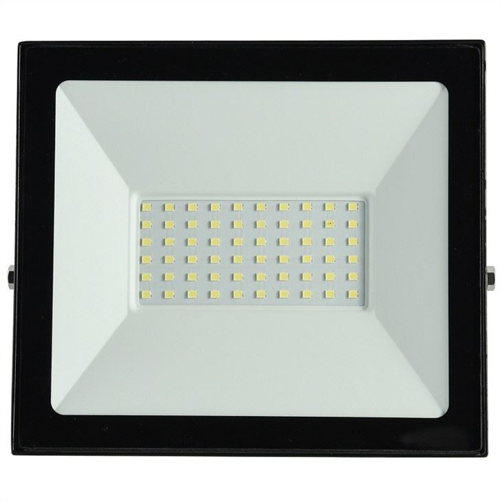 Odpowiednik domowego oświetlenia LED o mocy 50 W