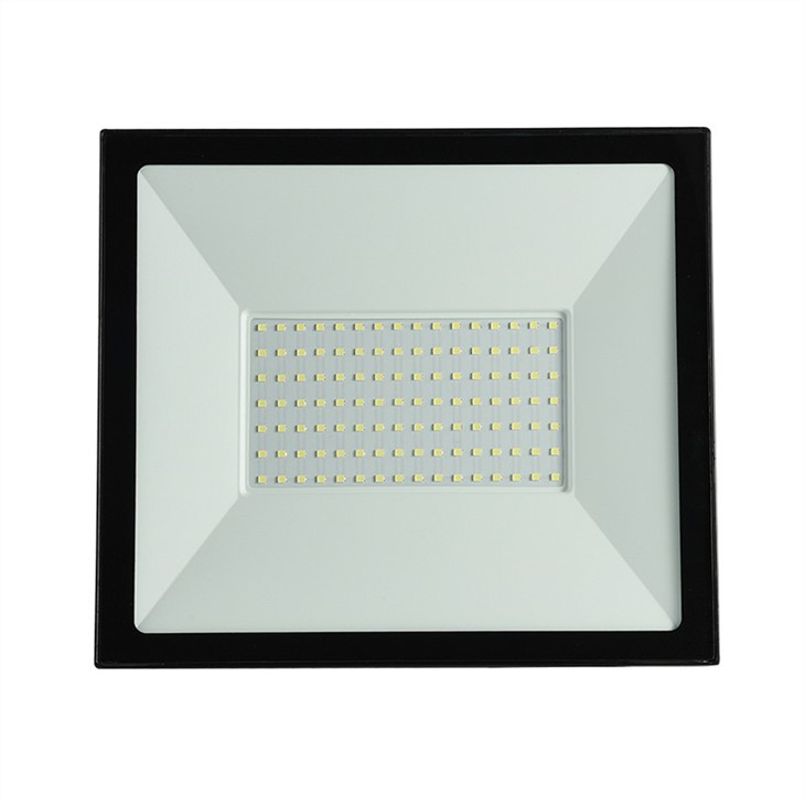 Światło przeciwpowodziowe LED 100 W, łatwe w montażu