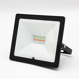 Zewnętrzne oświetlenie LED RGB IP65